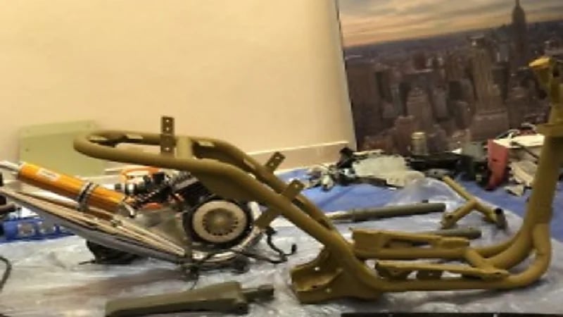 بالفيديو والصور.. سرقة "دباب" طوره مهندسون سعوديون بالدمام