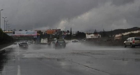 إنذار مبكر بهطول أمطار غزيرة على عسير