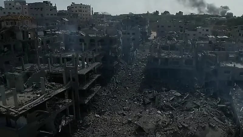غزة في حالة من الدمار الشامل بعد القصف الوحشي عليها .. فيديو