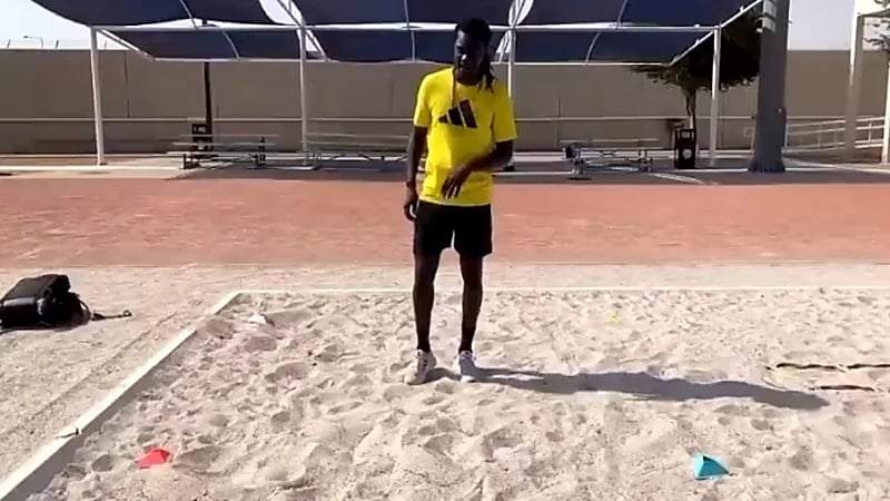 شاهد.. جوميز يجري تدريبات خاصة مع مدربه استعدادا لنهائي آسيا