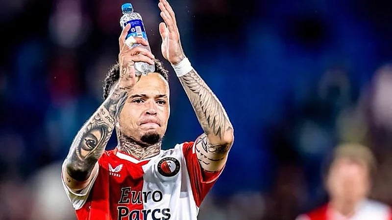 الهلال يضع هارتمان بديلاً لثيو هيرنانديز في حال فشلت المفاوضات