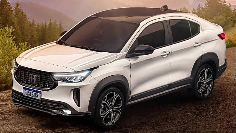 بالفيديو.. فيات تطلق أولى سياراتها الكروس أوفر كوبيه