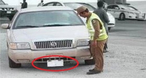 بالصور.. " أمن الطرق " يشدد الرقابة علي لوحات المركبات