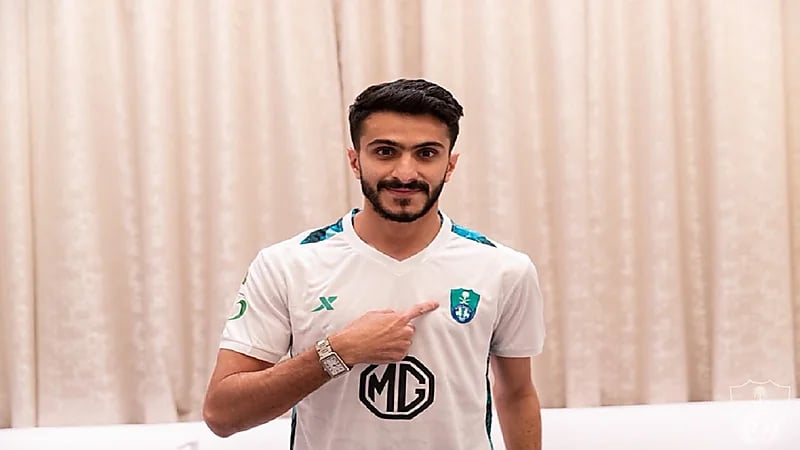 الرائد يبيع المدة المتبقية من عقد عبدالله المقرن للأهلي