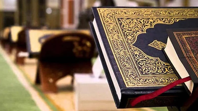 تسليم 36 ألف مصحف هدية من خادم الحرمين لمفتي كازاخستان