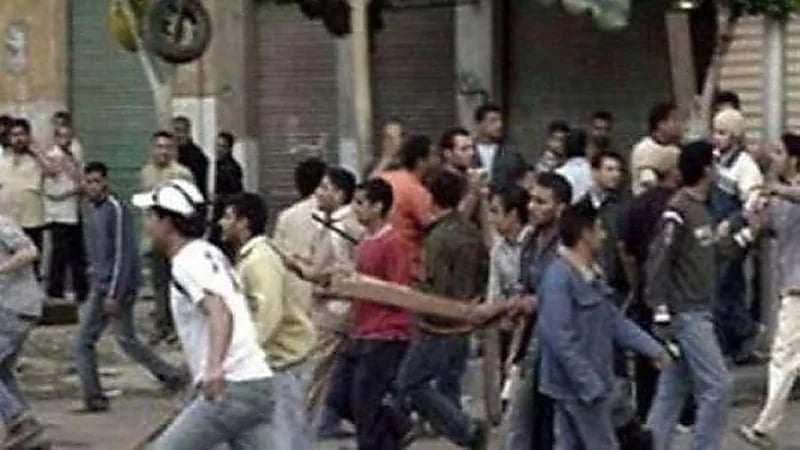 مشاجرة عنيفة بالأسلحة النارية بين عائلتين