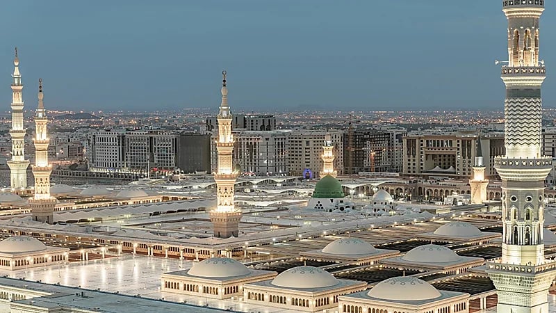 تعليق الاعتكاف بالحرمين في العشر الأواخر من رمضان