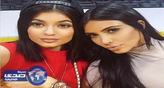 دهشة كيم كاردشيان عقب علمها بحمل شقيقتها الصغرى