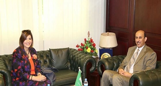 الملحق الثقافي بالقاهرة يستقبل عميدة بجامعة عين شمس