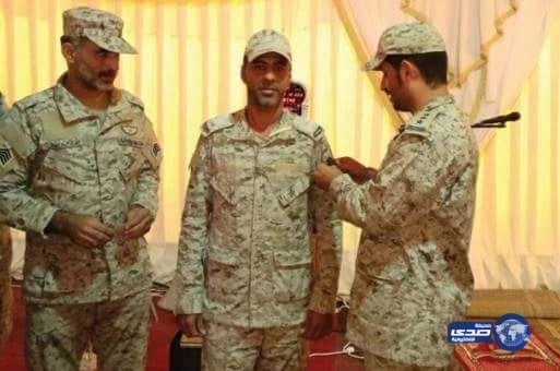 أبطال الحد الجنوبي يحتفلون بترقية «أبو طالب» الى رتبة رقيب