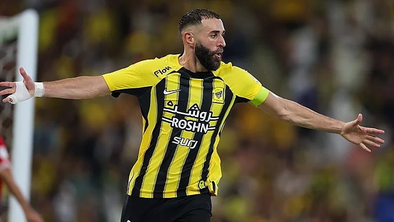 لجنة الانضباط تغرم بنزيما