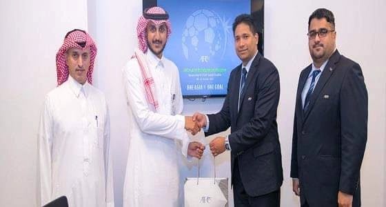 الاتحاد الآسيوي يناقش تطوير كرة الصالات مع القاسم