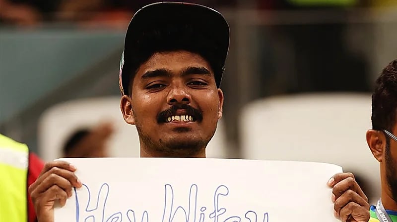 مشجع برازيلي يشكر زوجته التي تركها في شهر العسل من المدرجات