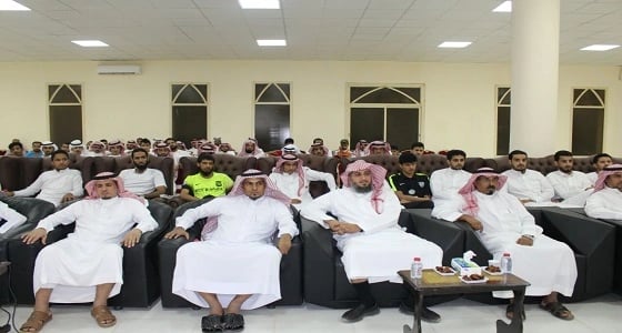 بالصور.. رابطة فرق أحياء المدينة لكرة القدم تعقد اجتماعها بالحناكية