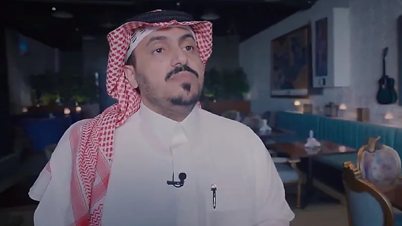 مستشار قانوني: الاحتشام للرجل والمرأة ولا يجوز لأي جهة منع من لم تلبس العباءة