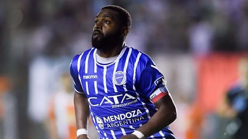 العثور على جثة لاعب أرجنتيني في منزله