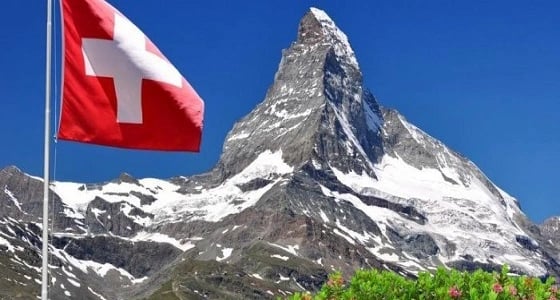 المخابرات السويسرية تحقق بالأدلة في تمويل قطر لمتطرفين بـ " القاعدة والإخوان "