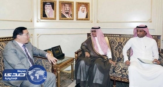 مساعد رئيس هيئة الرياضة يعقد جلسة مباحثات مع السفير الصيني