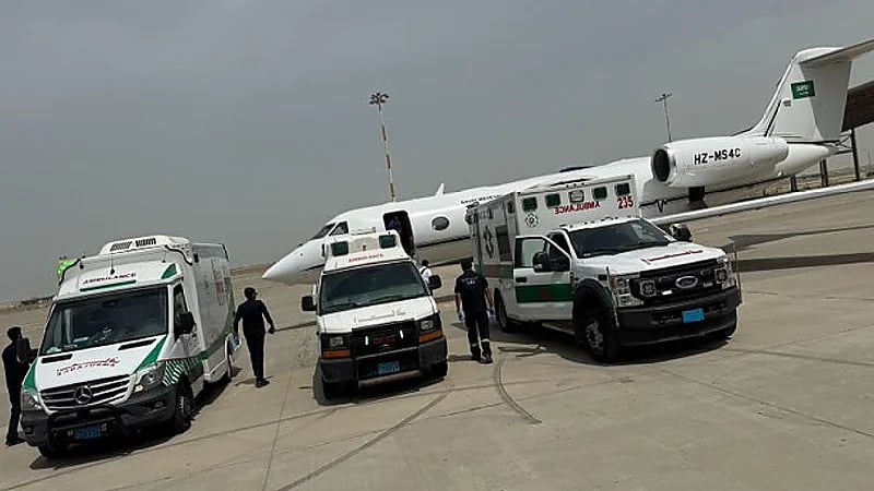 إخلاء طبي لـ 3 مواطنين تعرضوا لعارض صحي حرج في الكويت