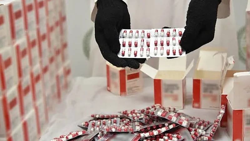 إحباط تهريب 74,933 قرص خاضع للتداول الطبي بعسير