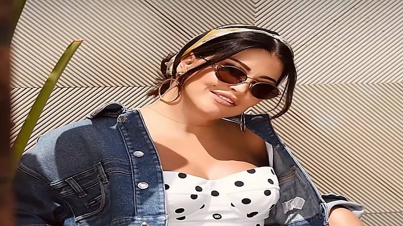 جومانا مراد تلفت الأنظار بإطلالة صيفية جريئة.. صورة