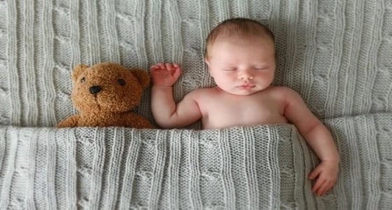 خطوات يمكن اتباعها لتعريف الرضيع على ما يوجد حوله