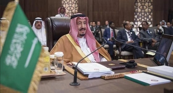 قرقاش عن " قمة الظهران " : خادم الحرمين يجمع كلمة العرب