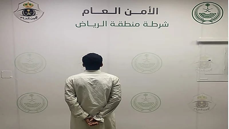 القبض على مقيم سطا على محال تجارية بالرياض