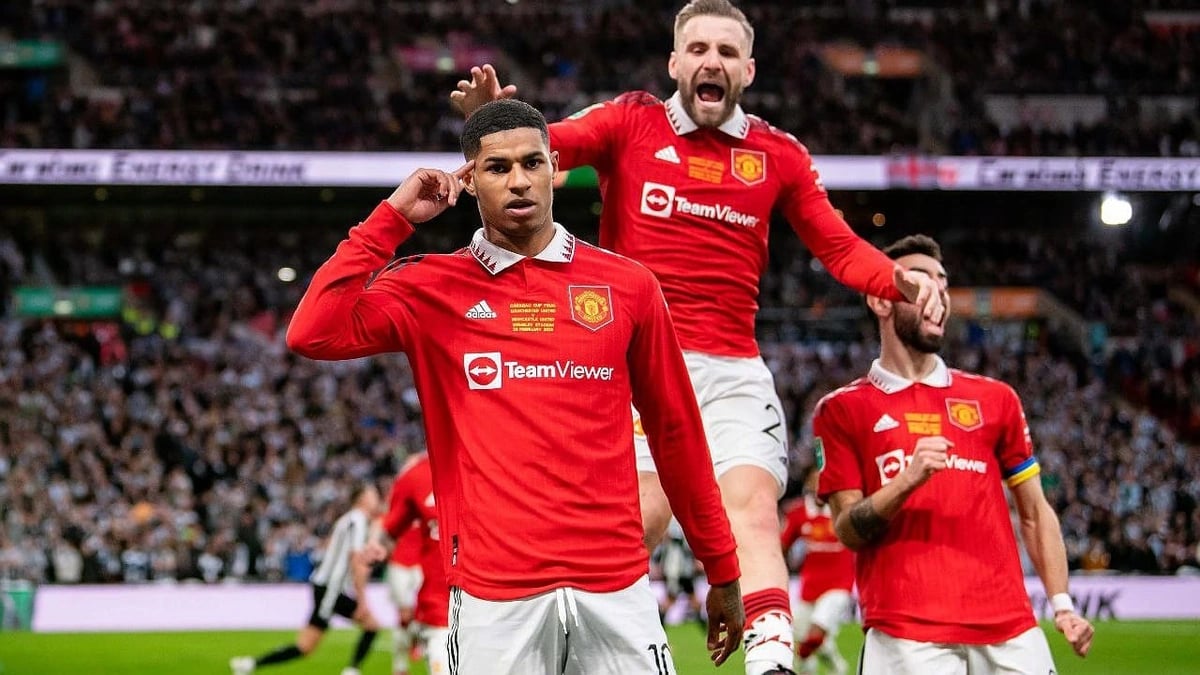 مانشستر يونايتد يواجه الهلال والنصر في موسم الرياض