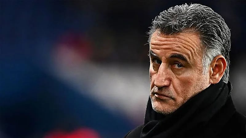 إيقاف مدرب باريس سان جيرمان بتهمة العنصرية