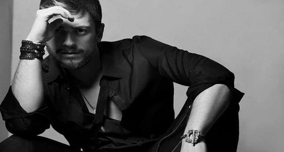 رغم سفره لباريس.. " لمجرد " يقود حملة تبرع بالدم في المغرب