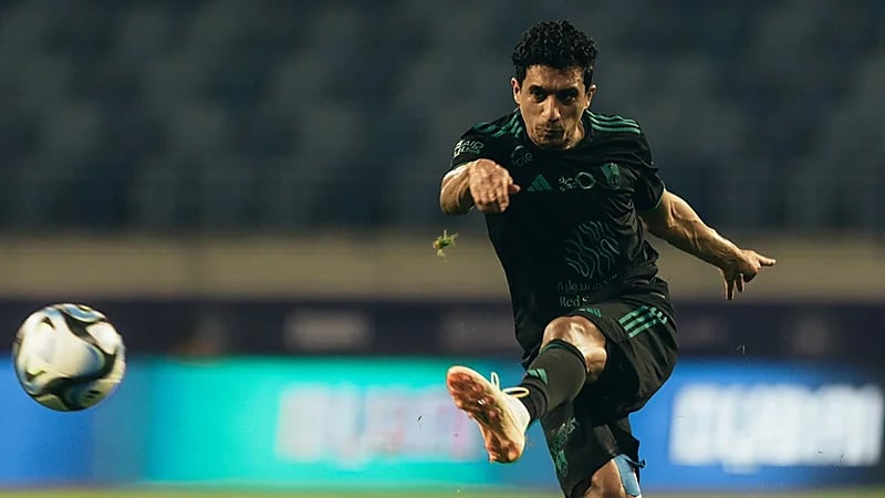 لاعب الأهلي الزبيدي يصل أبها غدا