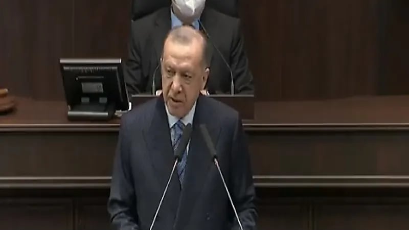 بالفيديو.. التضييق على الحريات في تركيا يدخل منعطفًا جديدًا