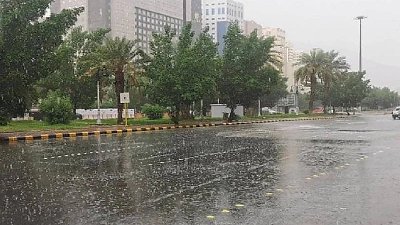 "أمن الطرق" يدعو مرتادي طرق مكة للحذر