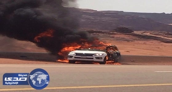 بالفيديو والصور.. " سلة العفش " تشعل النيران في " جيب لكزس "