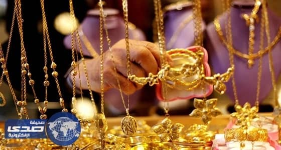 أسعار الذهب تتراجع لأدنى مستوياتها في أكثر من أسبوعين