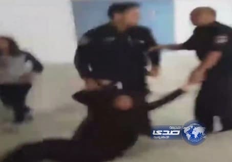 " مخمور " يهدد المارة ويصيب شخصين من سلاح رشاش بفيفا