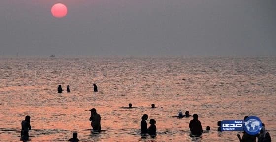 درجة الحرارة بالكويت تصل إلى الذروة.. وخبير يحذر من التعب والإرهاق