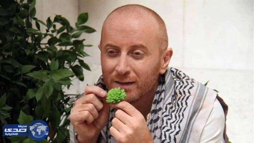 صورة “ نمس ” باب الحارة مع ملكة جمال تُثير جدلاً بالأنترنت