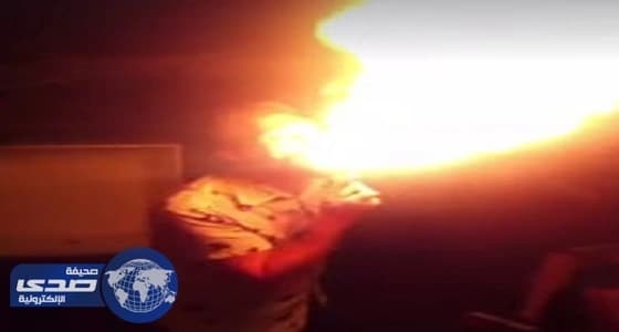 بالفيديو.. استعرض مهاراته بإشعال النار في فمه فأحرقت لحيته