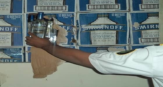 جمرك البطحاء يُحبط محاولة تهريب أكثر من 4 آلاف زجاجة خمر