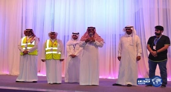 برعاية من بنك البلاد مهرجان أبها للتسوق يستضيف أبناء وأسر الشهداء