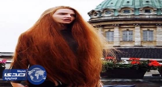 بالصور.. روسية تتحول من صلعاء إلى أسطورة " رابونزول "