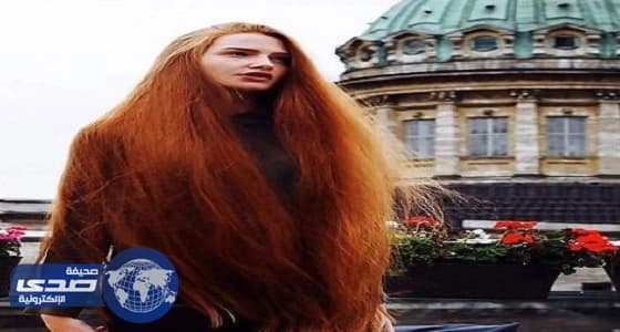 بالصور.. روسية تتحول من صلعاء إلى أسطورة " رابونزول "