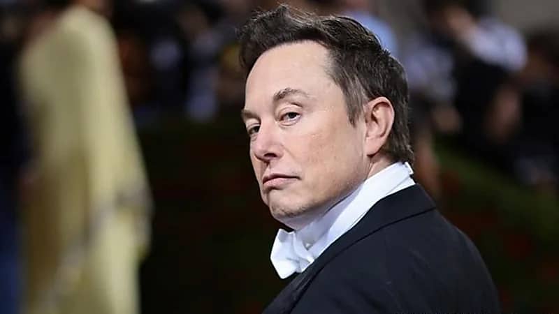 الصين تحذر إيلون ماسك بسبب فيروس كورونا