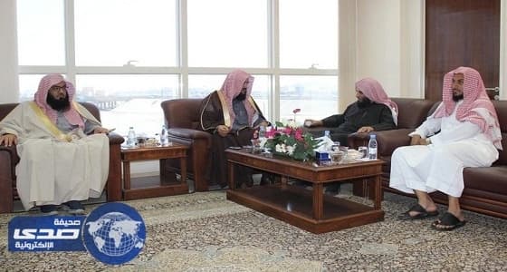 إيقاف " معالج بالكي " إثر مخالفات شرعية بالرياض