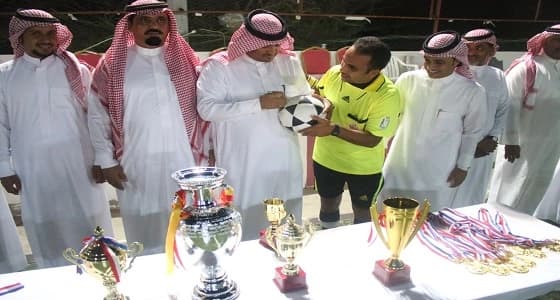 بالصور :اختتام بطولة الشهداء للدوائر الحكومية بمركز الجائزة