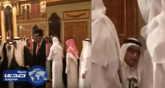 بالفيديو.. «صالح كامل» يستقبل أعيان ومشاهير جدة في عقد قران حفيدته