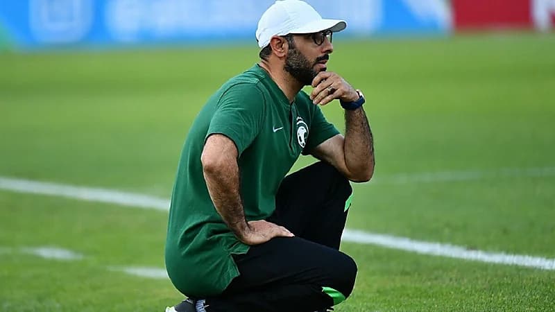 رسمياً .. سعد الشهري يرحل عن تدريب الأخضر الأولمبي