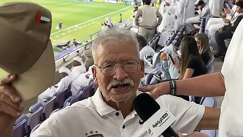 رد فعل والد سفيان رحيمي بعد تسجيله هاتريك ضد الهلال .. فيديو